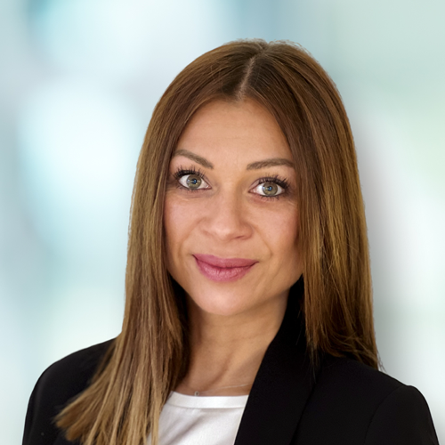 Isabella Borth Chief Marketing and Growht officer